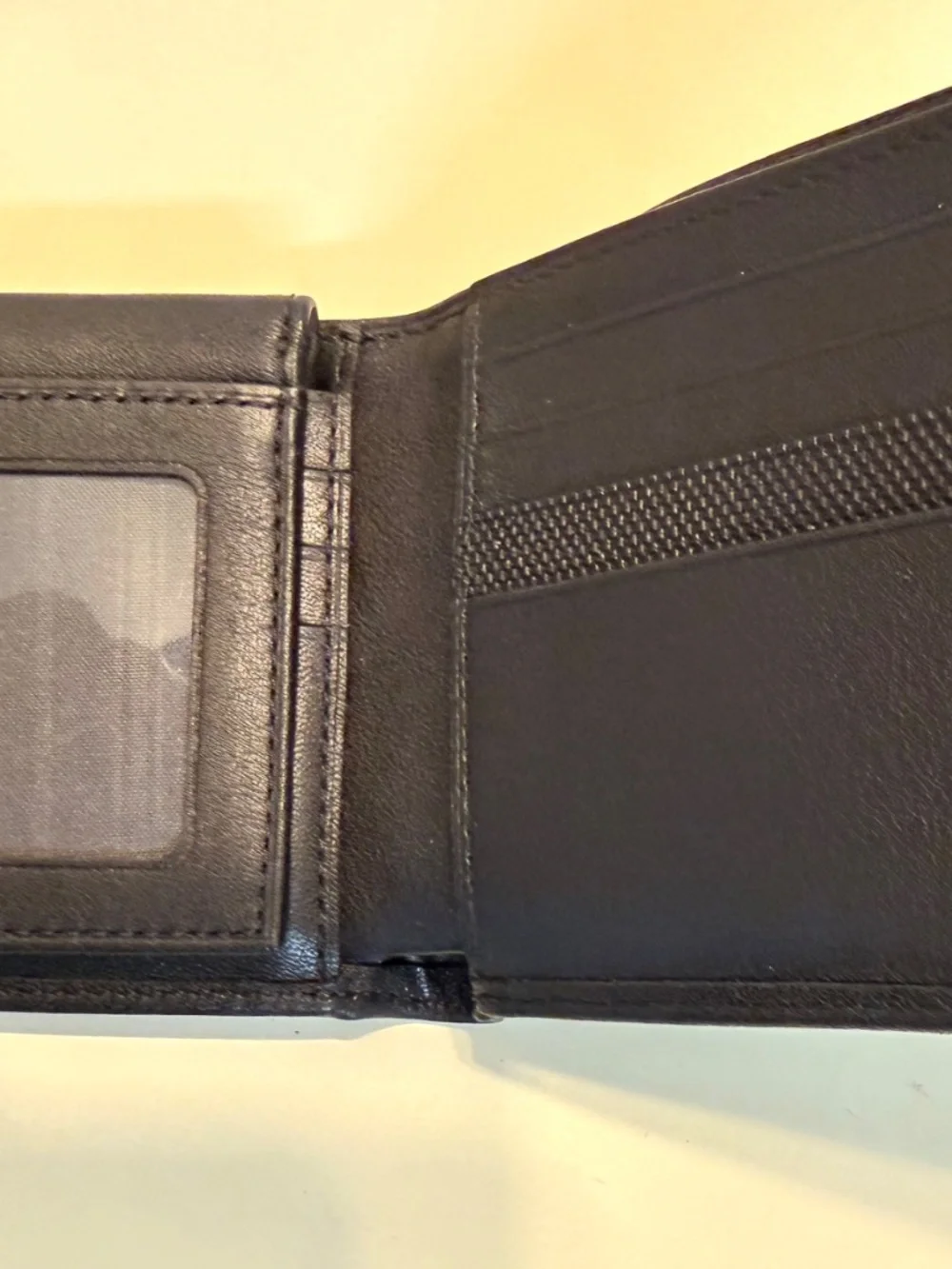 Tumi Men’s Wallet